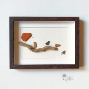 Cuadro con piedras aprendiendo a volar decoración para el hogar con piedras hecho a mano en Barcelona Pieza única UdanasArt