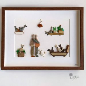 Cuadro de decoración del hogar hecho a mano en Barcelona piedras guijarros madera de deriva cristales del mar conchas marinas Pareja embarazada anuncia embarazo Chicos, crece la familia a sus gatos Pieza única UdanasArt