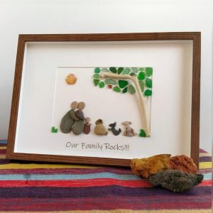 Cuadro con piedras Our family rocks