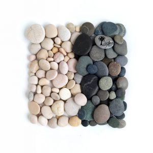 Fotografía hecha a guijarros en blanco y negro