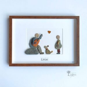 Cuadro de decoración personalizado hecho a mano con piedras guijarros ladrillos en memoria de Leia una perra fallecida recientemente UdanasArt Pieza única