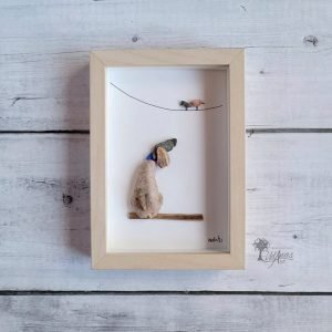 Decoración para el hogar Cuadro con piedras El perro y los pajaritos piedras madera de deriva UdanasArt