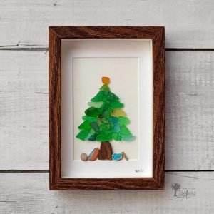 Decoración para el hogar Cuadro con piedras Arbolito de Navidad hecho a mano en Barcelona UdanasArt