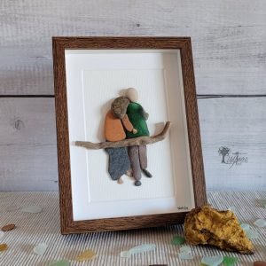 Cuadro de decoración hecho a mano con guijarros piedras madera de deriva cristal de mar Amor de pareja regalo día de los enamorados UdanasArt