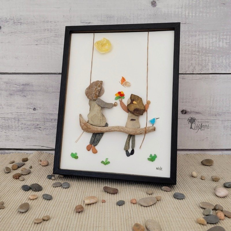 Regalo original Cuadro con piedras Floreciendo con mamá regalo especial día de la madre hecho a mano en Barcelona pieza única UdanasArt