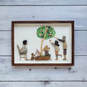 Cuadro con piedras Tardes bajo el mandarino personalizado hecho a mano en Barcelona Unión familiar pieza única UdanasArt